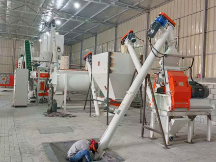 SZLH320 pellet feed production line in Kuwait 