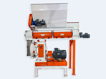 Livestock feed pellet mill