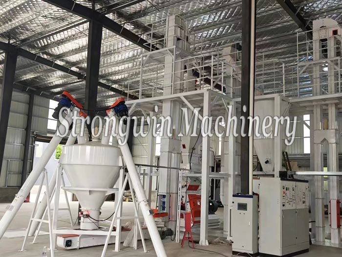 SZLH350 fish feed pellet production line in Hubei Province, China