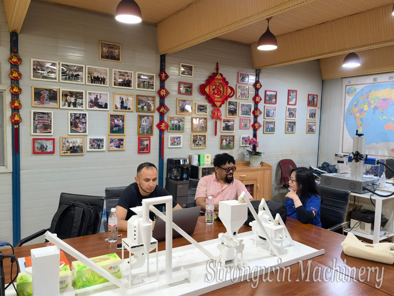 Customers from Bolivia visits our factory for feed pellet line