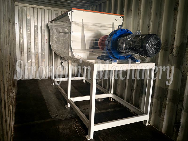 3 TPH Poultry Feed Pellet Production Machine packing and shipping to Senegal