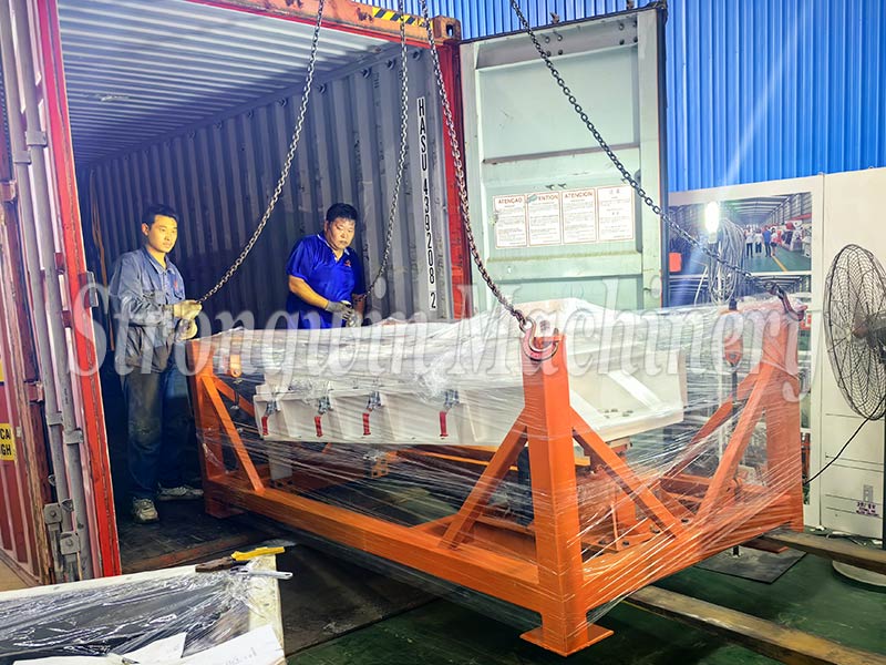 3 TPH Poultry Feed Pellet Production Machine packing and shipping to Senegal