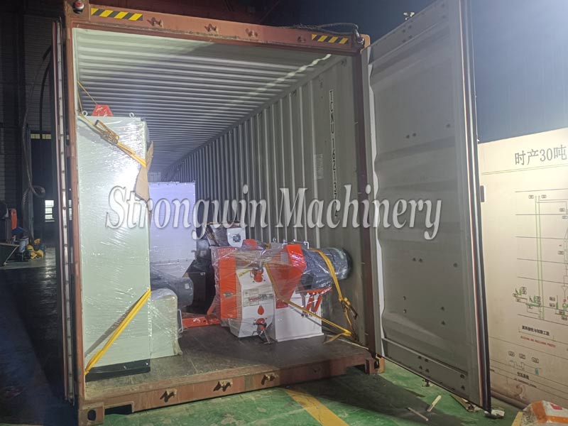 SZLH250 Animal Feed Pellet Making Plant packing and shipping to Albania