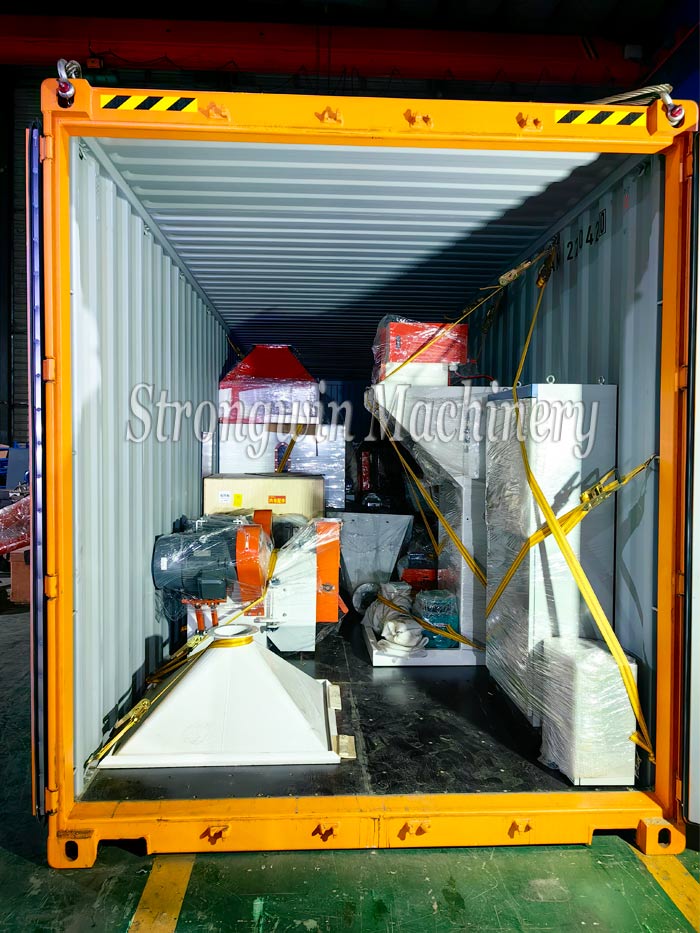 SZLH250 Animal Feed Pellet Production Machine Plant packing and shipping to Bolivia