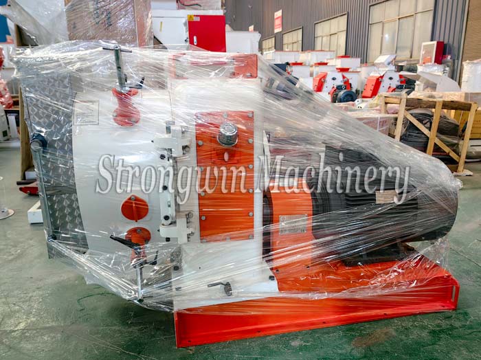 SZLH350 complete set Animal feed granulator plant packing and shipping to Henan province, China